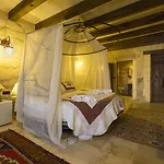 Hotel Divan Cave House