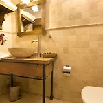 迪万岩洞酒店 酒店