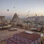 Hotel Divan Cave House