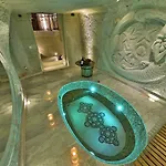 迪万岩洞酒店