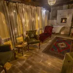 Hotel Divan Cave House