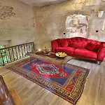 Hotel Divan Cave House
