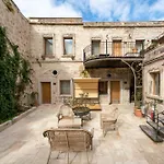 Hotel Divan Cave House 4*