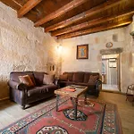 Hotel Divan Cave House 4*