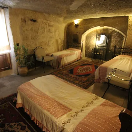 Hotel Divan Cave House