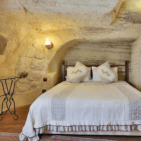 Hotel Divan Cave House 4*