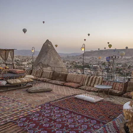 Hotel Divan Cave House