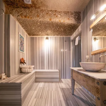 Divan Cave House 4* Γκόρεμε