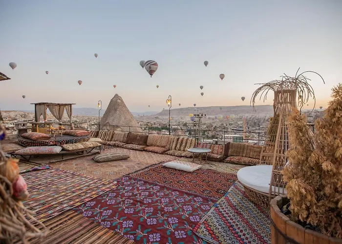 Divan Cave House Hotel 4*