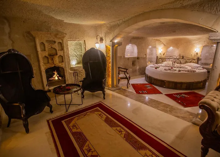 ديفان كايف هاوس 4*