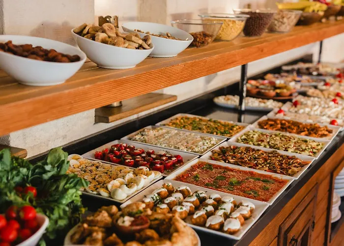 فندق ديفان كايف هاوس غوريمِيه