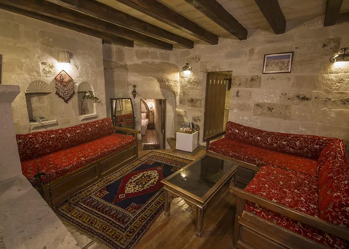 Divan Cave House 4*