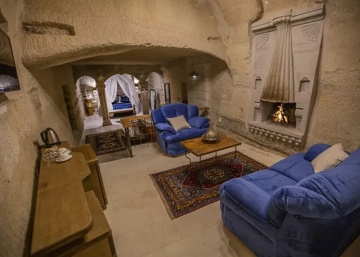 ديفان كايف هاوس 4*